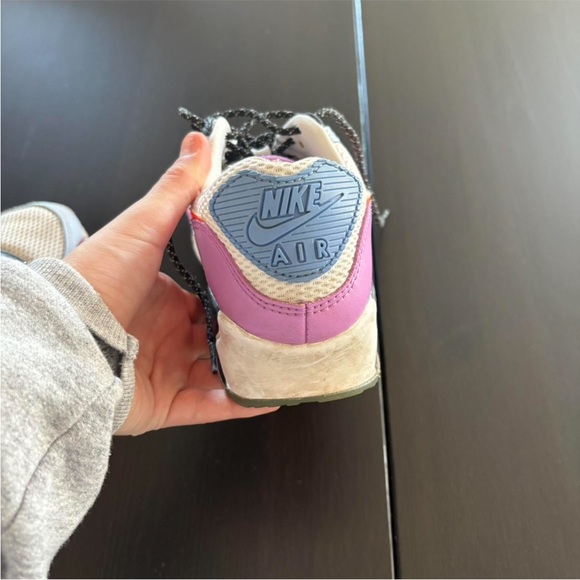 Nike Air Max 90 - Picture 2 of 4